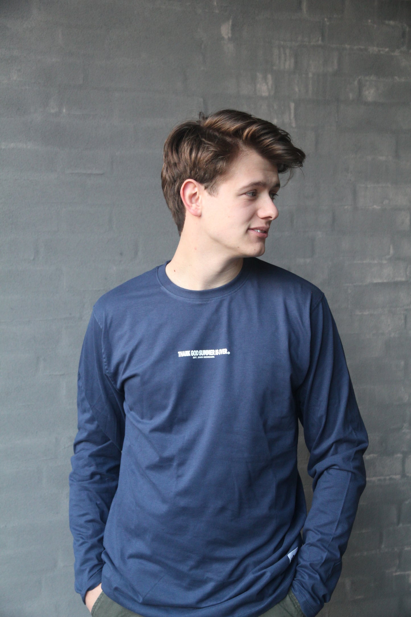 CLASSIC LONG SLEEVE T-SHIRT